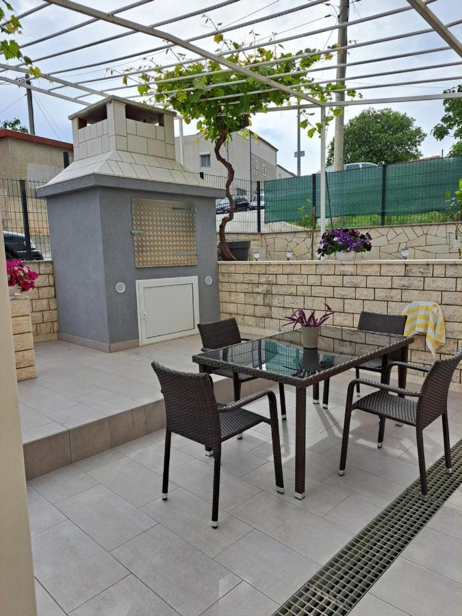 סולין Apartment Deni מראה חיצוני תמונה